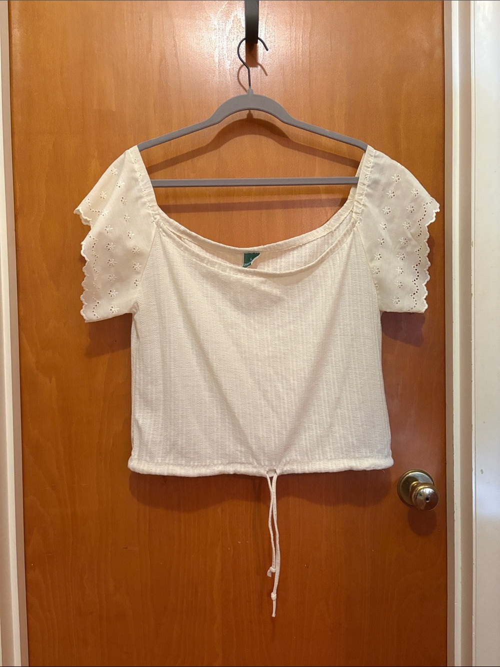 Wrangler Off-White Eyelet Sleeve Drawstring Crop Top